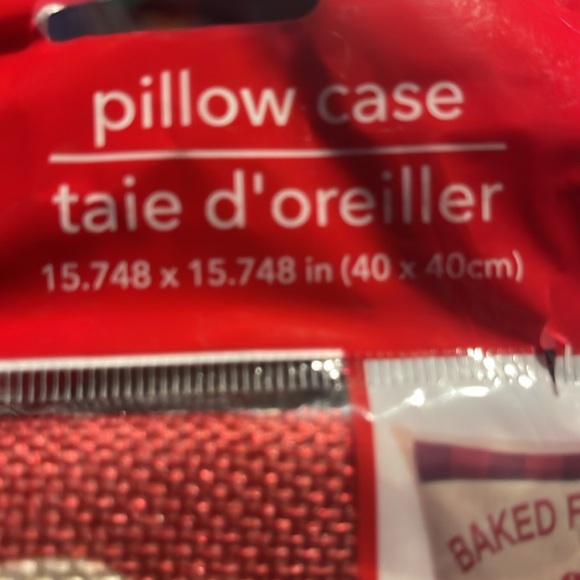 NWOT HOLIDAY pillow case - Picture 2 of 2